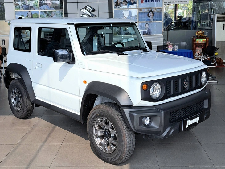 Suzuki Jimny - Ảnh 2.