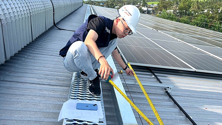 điện áp mái - Ảnh 1.