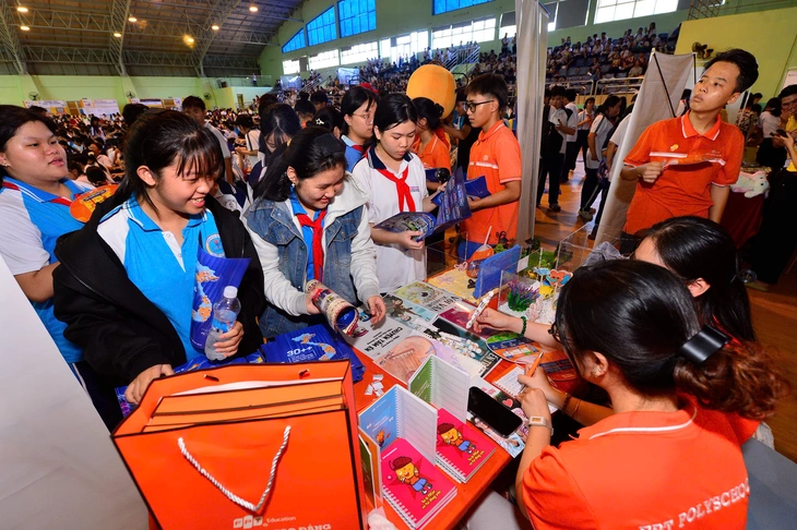 lớp 10 - Ảnh 12.