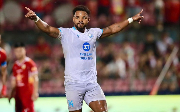 Bảng xếp hạng V-League vòng 17: Công An Hà Nội tạo cách biệt 9 điểm - Ảnh 2.