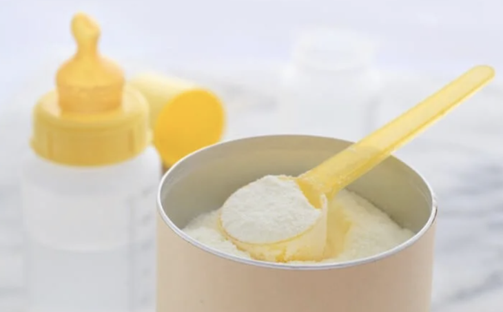 Tiếp cận, quảng cáo sữa thay thế sữa mẹ có thể phạt đến 20 triệu đồng - Ảnh 1. sữa mẹ - Ảnh 1.