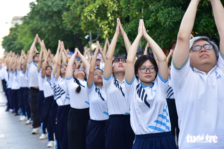 TP.HCM: Hơn 1.000 người đồng diễn dưỡng sinh hưởng ứng Ngày Sức khỏe toàn dân - Ảnh 8.