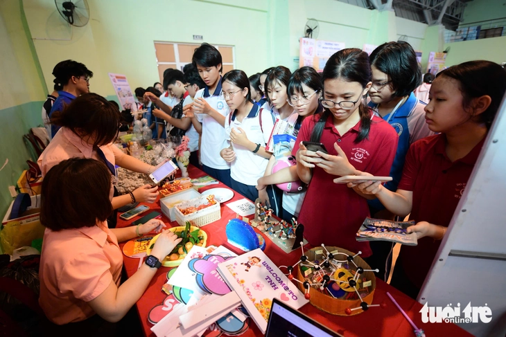 lớp 10 - Ảnh 19.