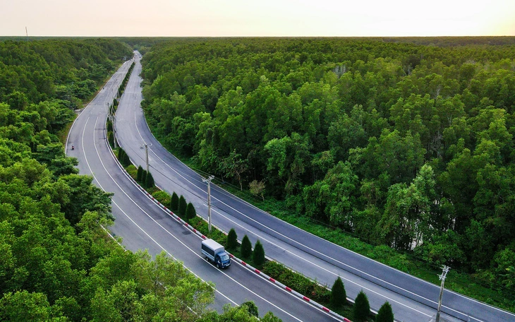 TP.HCM chỉ đạo chuẩn bị đủ điều kiện khởi công cảng Cần Giờ, Cái Mép dịp 30-4 - Ảnh 3.