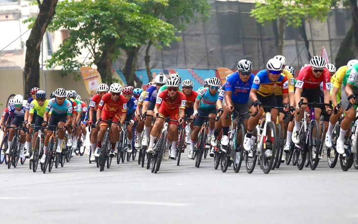 Marchuk Dzianis 'xé' áo vàng Cúp truyền hình TP.HCM ở chặng 4 - Ảnh 3.