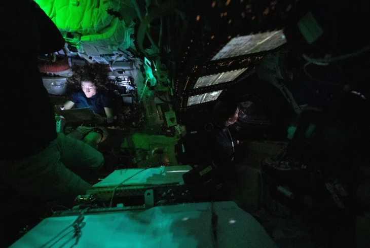 Hé lộ cuộc sống trên tàu vũ trụ của phi hành đoàn Artemis II - Ảnh 1. Artemis II - Ảnh 1.