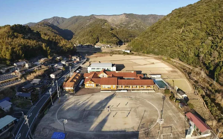 Ngày càng nhiều học sinh Nhật Bản không muốn đến trường - Ảnh 2.