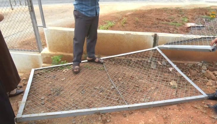 Voi rừng phá rào thép, 'đột nhập' trường học ở Sơn La - Ảnh 3.