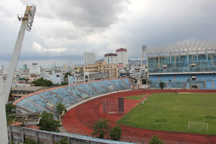 sân Chi Lăng - Ảnh 1.