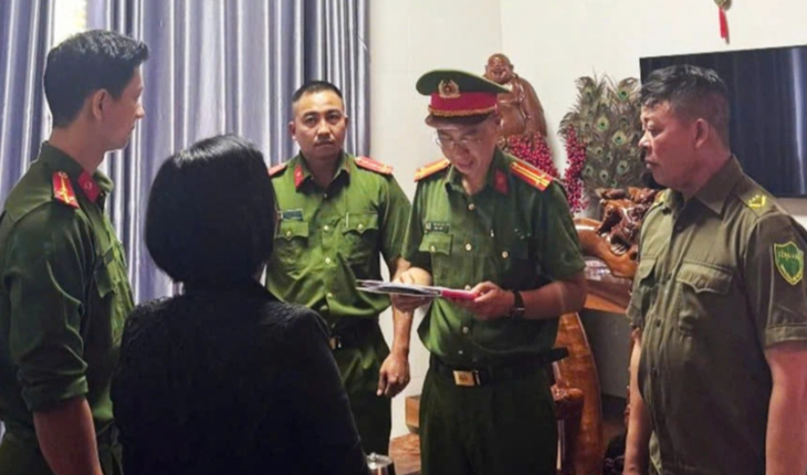 Trốn thuế - Ảnh 1.