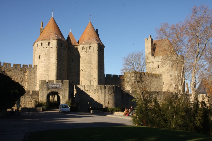 Từ pháo đài Pháp, nghĩ về di sản Việt - Ảnh 2. di sản - Ảnh 2.