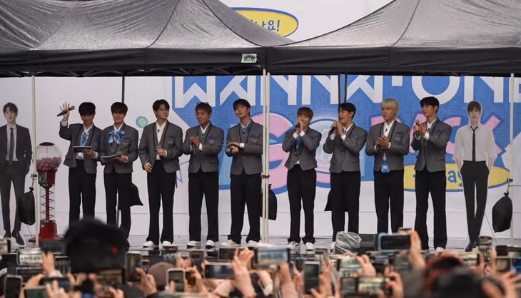 Wanna One - Ảnh 1.