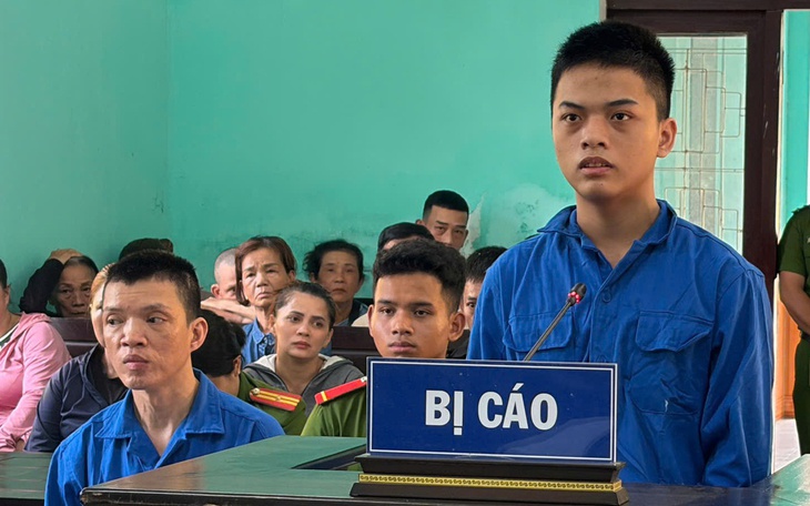 Nhóm đối tượng lãnh án 41 năm 9 tháng tù vì tàng trữ và mua bán trái phép chất ma túy - Ảnh 2.