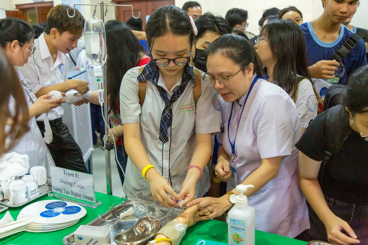 Đại học Y Dược TP.HCM tuyển sinh phương thức duy nhất nào? - Ảnh 3.