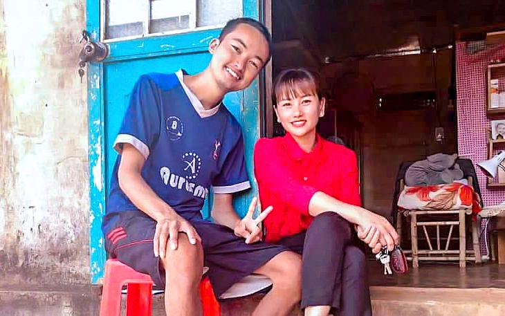 Thầy Chris của cô học trò đặc biệt - Ảnh 2.
