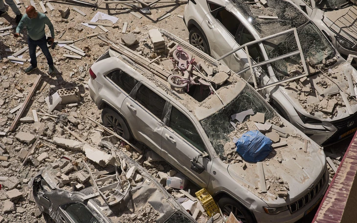 Tổng thống Masoud Pezeshkian tuyên bố sẵn sàng 'hy sinh' vì Iran - Ảnh 2.