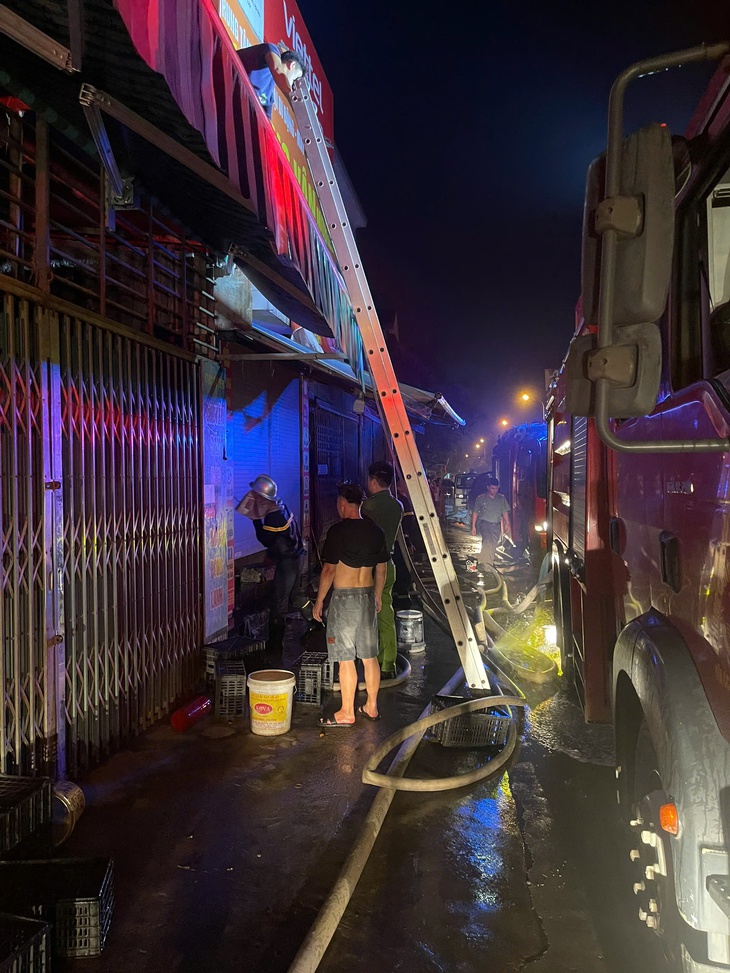 cháy nhà - Ảnh 2.