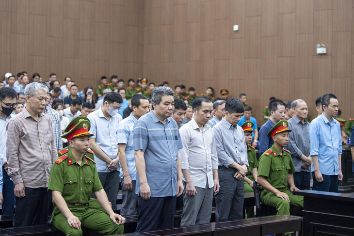 Cựu thứ trưởng - Ảnh 3.