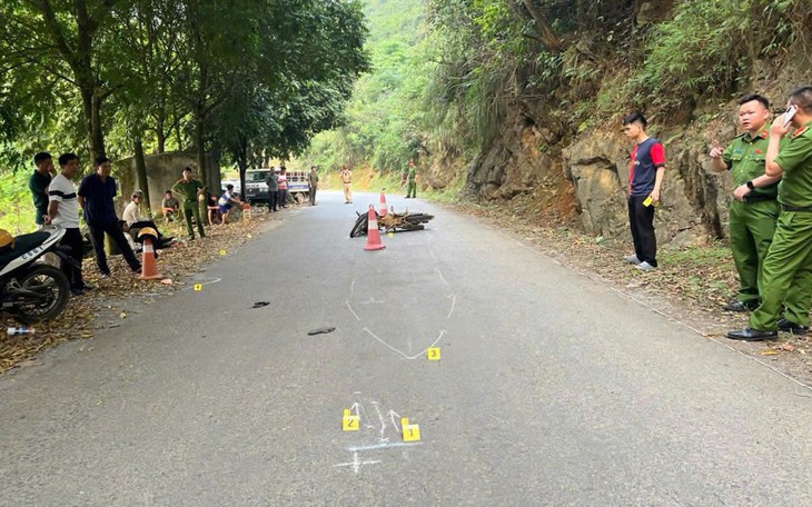 Xử lý nam thanh niên có cồn và ma túy, tông thẳng vào cảnh sát giao thông - Ảnh 2.