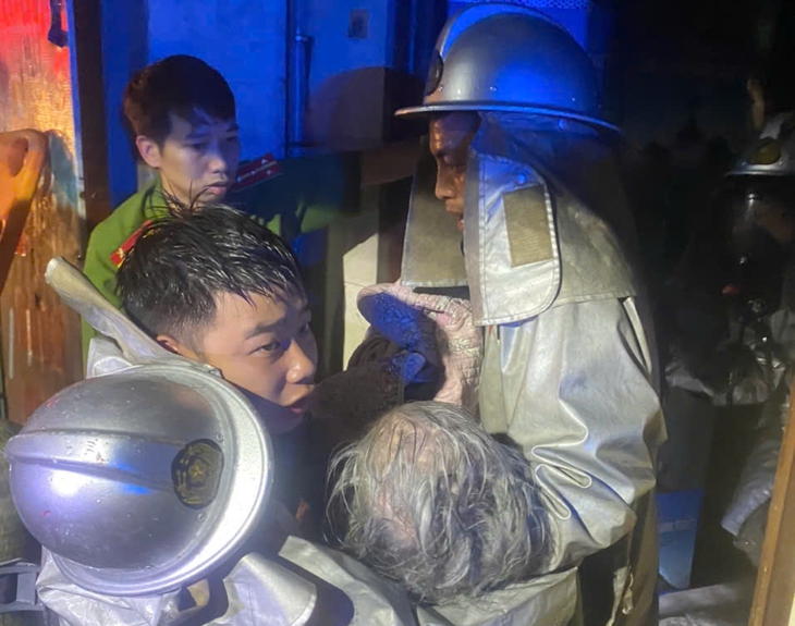 cháy nhà - Ảnh 1.