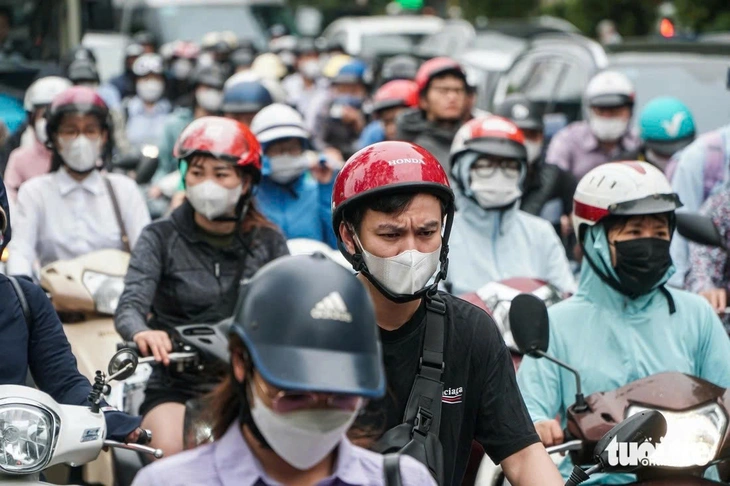 Hà Nội chưa cấm toàn bộ xe máy xăng đi vào vành đai 1 từ 1-7-2026 - Ảnh 1.