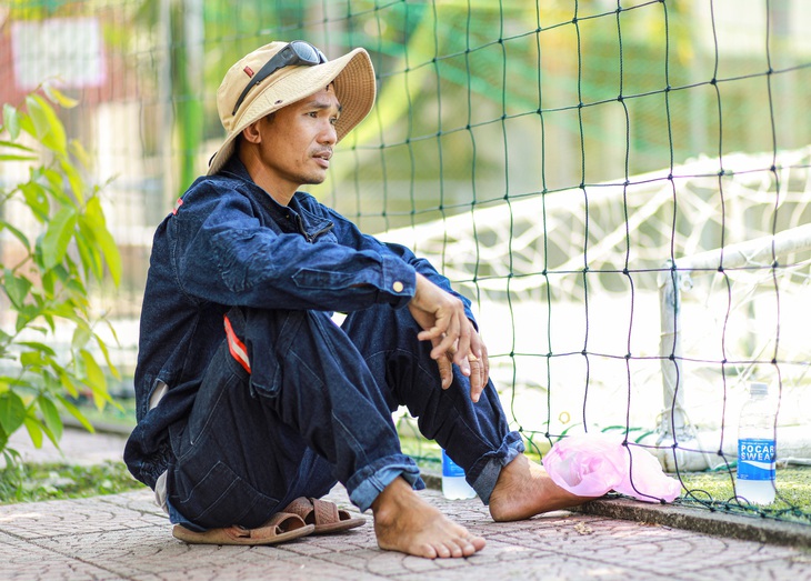 Tranh luận về tuổi 40 đang lo ‘cơm áo gạo tiền’, sao đã nghĩ đến ‘chuẩn bị tuổi già’? - Ảnh 1.