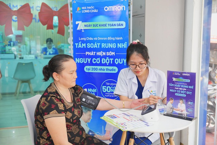 Đột quỵ cần tầm soát sớm: Long Châu, Bayer hưởng ứng Ngày Sức khỏe toàn dân - Ảnh 4.