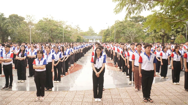 Tuyển sinh Y Dược Cần Thơ có tổ hợp C00: văn - sử - địa - Ảnh 1.