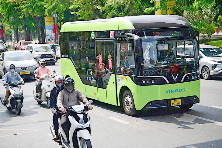 Nhiều gửi gắm cho xe buýt miễn phí - Ảnh 1. xe buýt - Ảnh 1.