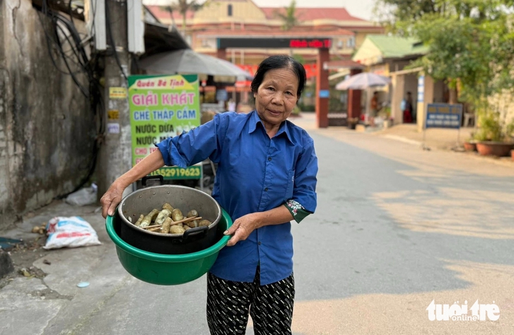 con khờ - Ảnh 1.