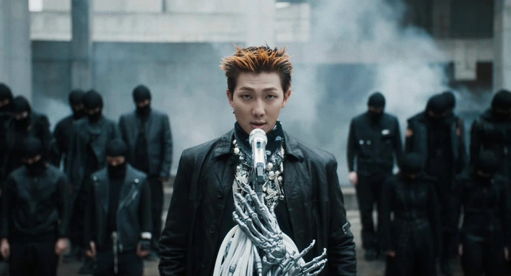 BTS tung MV Hooligan hoành tráng như ra mắt phim điện ảnh - Ảnh 1.