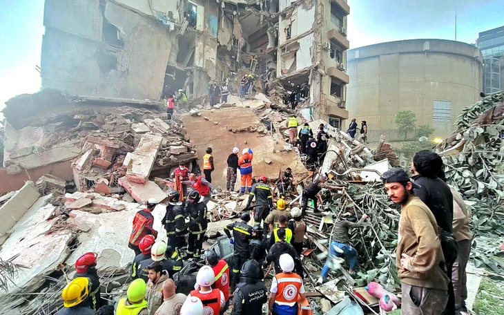 Mỹ dọa hủy ngừng bắn nếu eo biển Hormuz vẫn đóng, Iran công bố bản đồ tuyến đường thay thế - Ảnh 2.