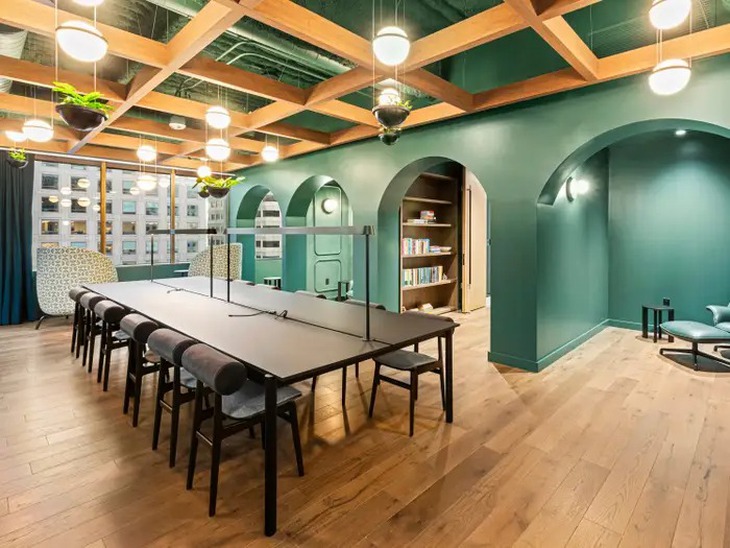 nhân viên - Ảnh 2.