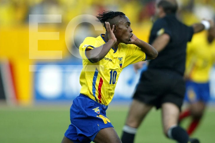 Một cầu thủ từng dự World Cup bị bắt vì cướp có vũ trang - Ảnh 2.