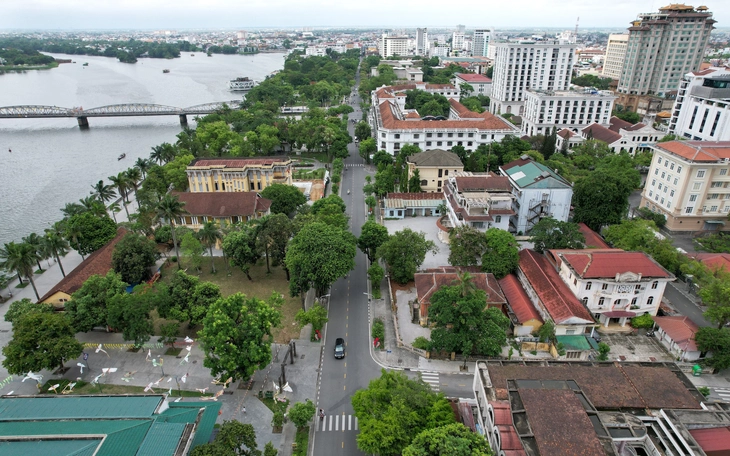 Bị xử phạt 110 triệu đồng vì xây sai phép, chủ đầu tư ‘quảng trường thời đại’ bên sông Hương nói gì? - Ảnh 4.