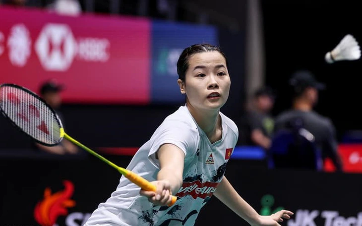 Thùy Linh lại thua 'trắng' hoa khôi cầu lông Thái Lan - Ảnh 3.