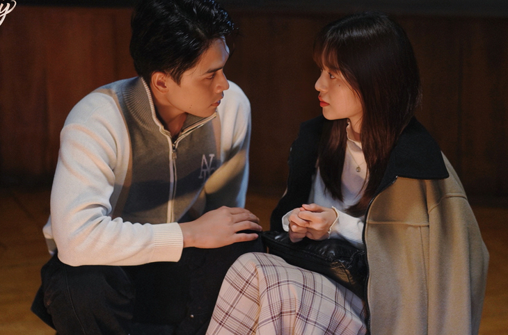 Đạo diễn Vì mẹ anh phán chia tay: Ông bố đưa 'xì tin' vào phim - Ảnh 3. Đạo diễn Vì mẹ anh phán chia tay: Ông bố đưa 'xì tin' vào phim - Ảnh 3.