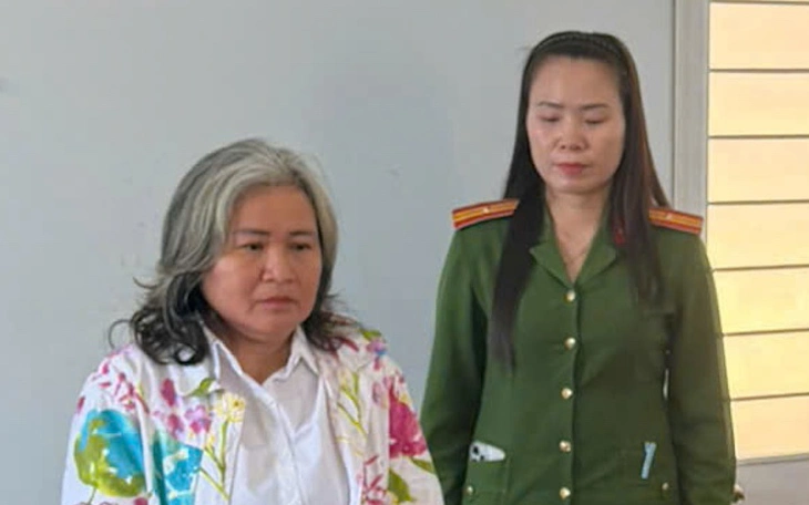 Chiếm đoạt sim, vượt mặt sinh trắc học, nhóm lừa đảo chiếm tiền tỉ - Ảnh 2.