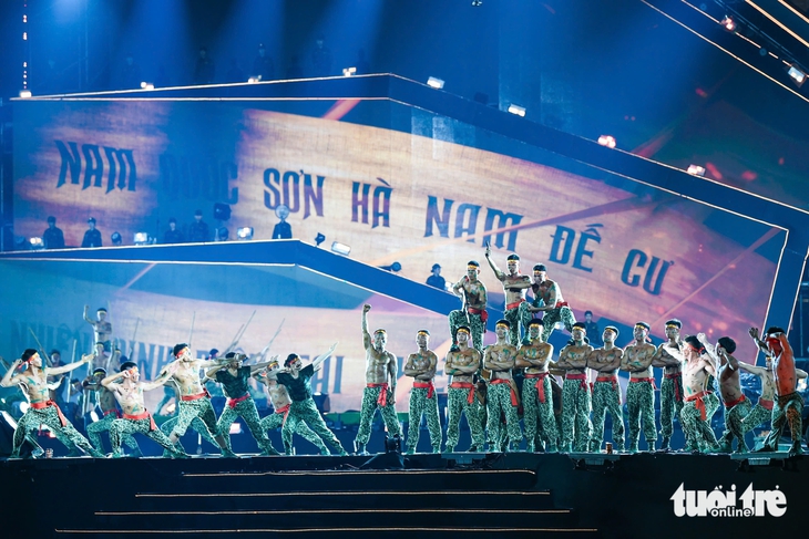Sao nhập ngũ concert - Ảnh 4.