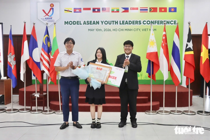 Sinh viên nhập vai lãnh đạo trẻ ASEAN, hiến kế giải 'bài toán' mục tiêu phát thải ròng bằng 0 - Ảnh 16.