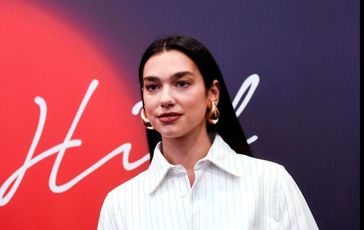Dua Lipa kiện Samsung vì sử dụng hình ảnh trái phép - Ảnh 2.