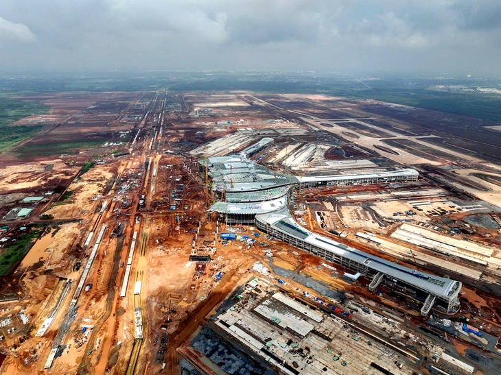 Hành lang thuận lợi nhất đang làm nhanh nhất - Ảnh 1.