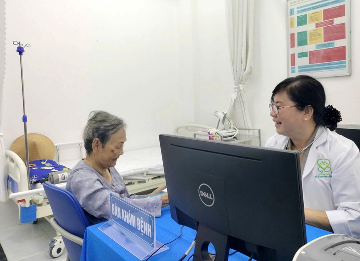 Bệnh viện tuyến dưới cần sớm "mạnh" lên - Ảnh 4.