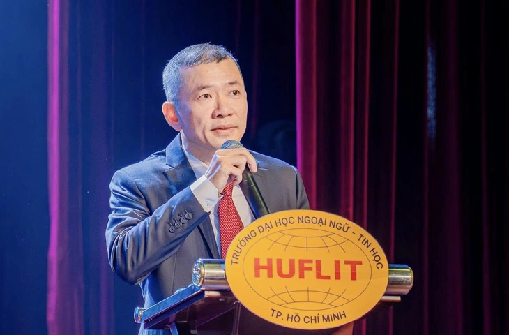 Trường đại học Ngoại ngữ - Tin học TP.HCM có hiệu trưởng mới - Ảnh 1.