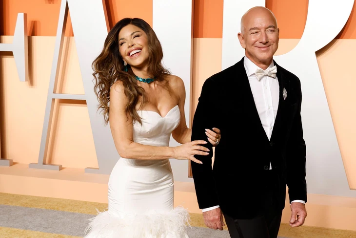 Jeff Bezos - Ảnh 4.