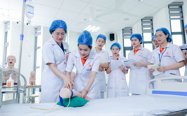 tăng học phí - Ảnh 1.