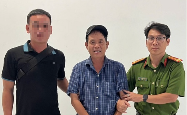 'Nhập vai' người mua hải sản để trốn truy nã đặc biệt của Công an TP.HCM gần 8 năm - Ảnh 1.