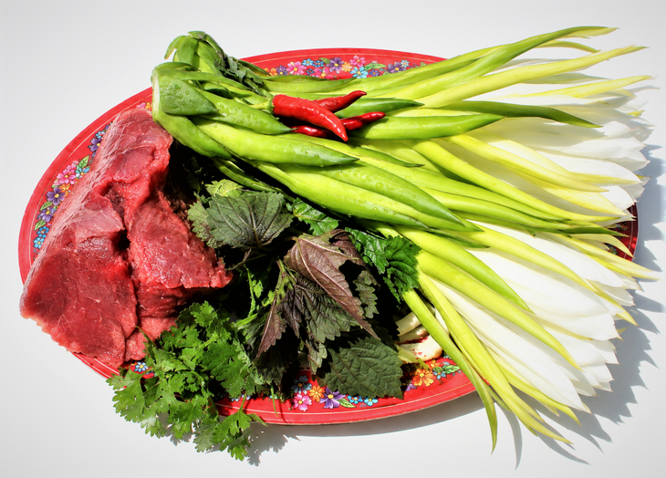 Hoa thanh long xào thịt bò, nấu canh tôm, làm gỏi... quá ngon - Ảnh 2.