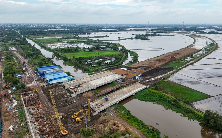 Tây Ninh ứng vốn Quỹ phát triển đất, Tỉnh ủy để trả sớm 95% tiền mặt bằng cao tốc TP.HCM - Mộc Bài - Ảnh 2.