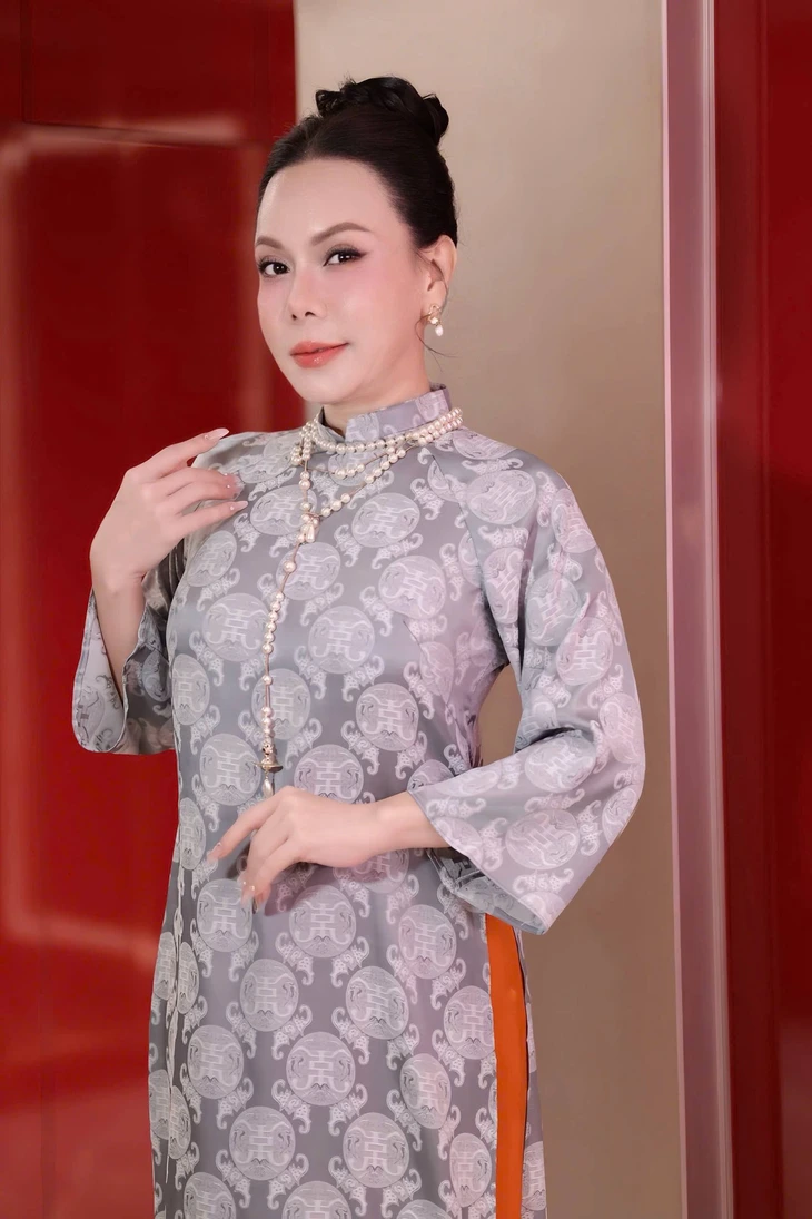 Việt Hương - Ảnh 2.